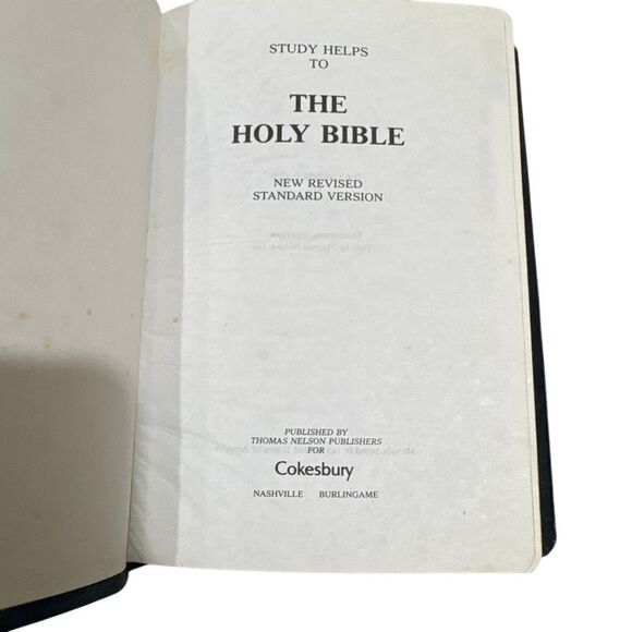 Holy Bible New Revised Standard Version Red Letter Cokesbury Study Helps Blue - Picture 6 of 7